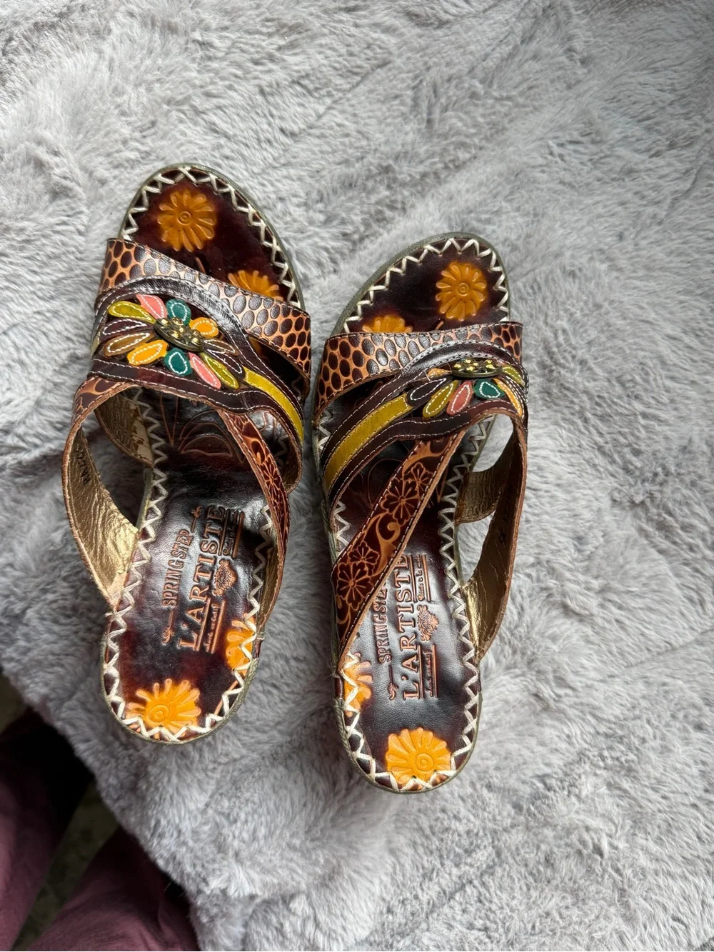 Spring Step L’Artiste Leather Floral Wedge Sandals size 35 “Razzy”